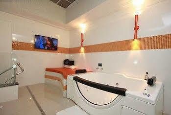 Motel Replay Guarulhos Adults Only Eksteriør bilde
